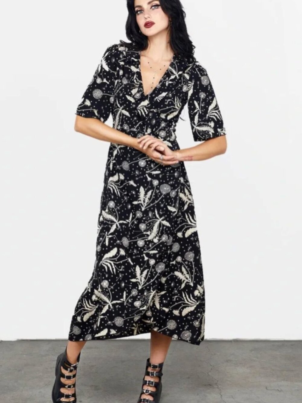 Disturbia Lana Midaxi Wrap Dress US 8 Dandelion Print Half Sleeve Black Ivory